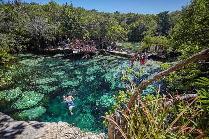 1 Day Tour to Bacalar, Cenotes and 7 color Lagoon with lunch from Cancun - Bacalar in One Day: What This Trip Gets Right