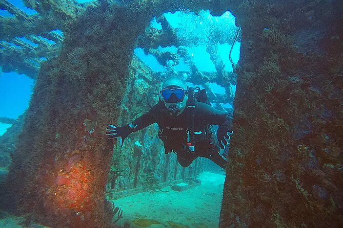 2 Tanks Scuba Diving Wreck and Reef in Cancun for Certified Divers - Price and value: what your $159 actually covers