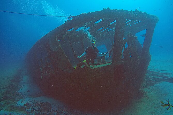 2 Tanks Scuba Diving Wreck and Reef in Cancun for Certified Divers - What you leave at home: the real travel advantage