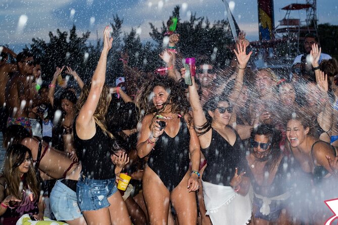 Adults only Hip Hop Sessions Boat Party Cancun - What Happens During the 3.5 Hours at Sea