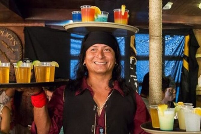 Amazing pirate dinner in Cancun, you must be here! - Boarding and the first round of contests