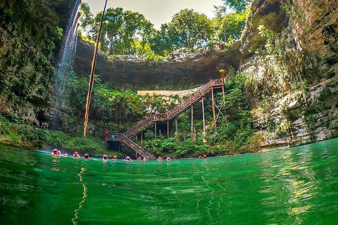Amazing tour of Chichen Itza and Swimming in cenote - Stop 1: Chichén Itzá with about 2 hours on-site