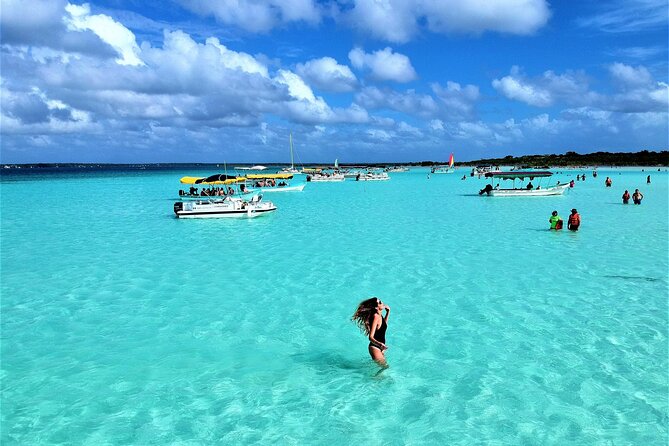 Bacalar 7 Colors Lagoon Full Day Adventure from Cancun - Balneario Mármol and the lagoon pontoon ride: marble + stromatolites