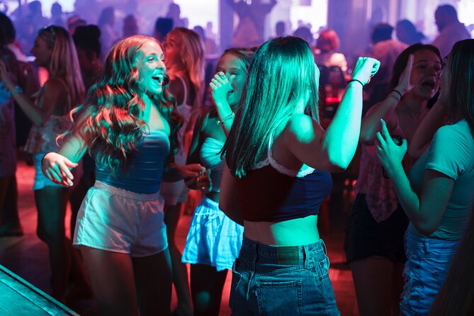 Bar Crawl Madness Tour in Cancun - Who This Cancels In (and Who Might Skip It)