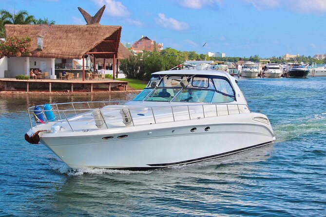 Beautiful SUNDANCER 60ft Private yacht / 18PAX 25P15 - Onboard Comfort on a 60ft Private Yacht (and What That Means for You)