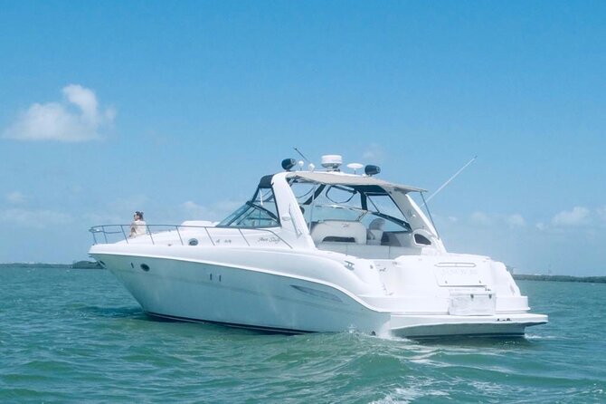 Beautiful Yacht SeaRay 48ft / 15PAX 25P16 - The flow of the day: what happens from start to finish