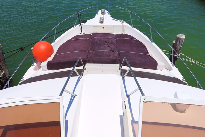 Big Yacht 48ft Rental up to 15 Pax snorkel - Choosing the Right Charter for Your Group