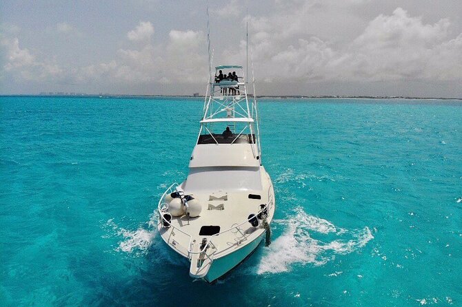 Biggest Luxury Yacht Boat Best in Cancun up to 28 pax - What the Crew Experience Feels Like (Based on Real Feedback)