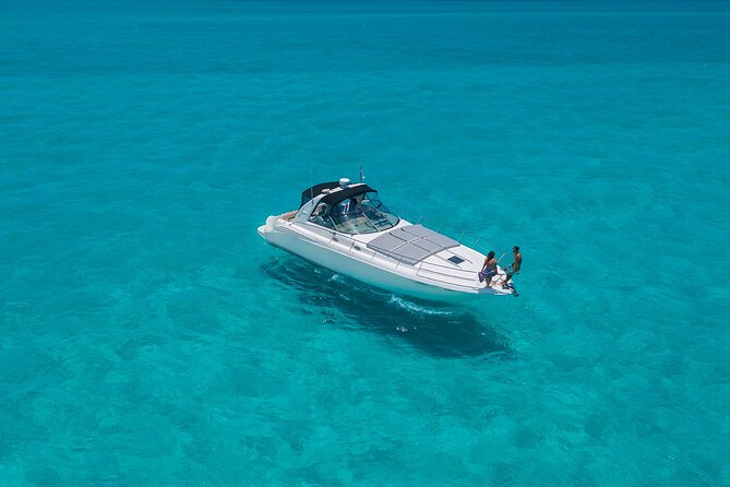 Cancun 4 hour Private Yacht Experience with Lunch and Open Bar Onboard - What the crew and open bar do for the whole experience