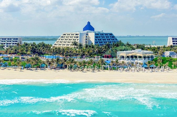 Cancun Airport and The Pyramid at Grand Oasis Private Shuttle - Who should book this shuttle (and who might not need it)