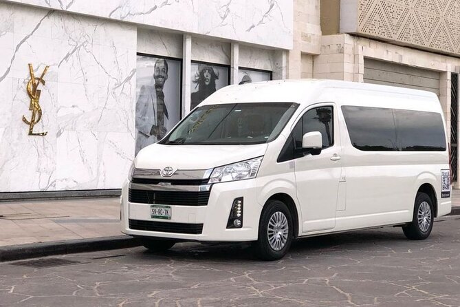 Cancun Airport CUN Arrival or Departure Transfer - Finding Your Driver in Arrivals (Without Playing Phone-Tag)