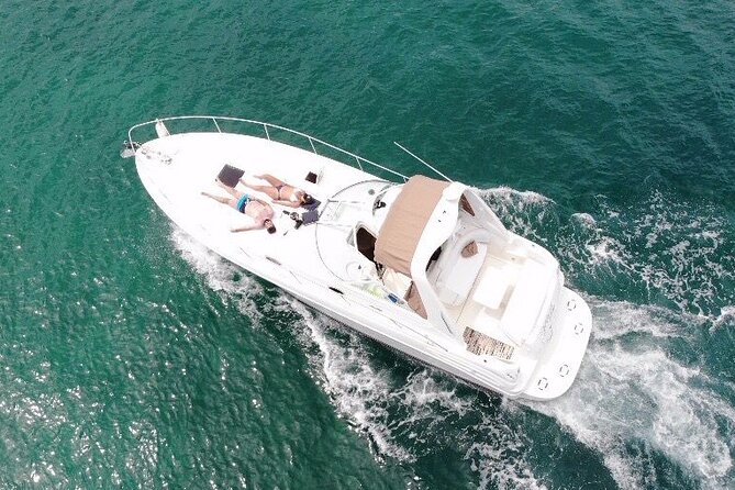 Cancun Bay Private 2-Hour on a Luxury Yacht - Celebrations, Music, and the Crew’s Flow: Why People Love This Yacht