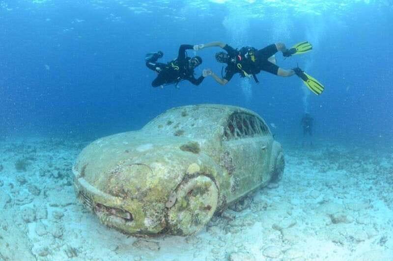 Cancun: Beginner Scuba Diving at Underwater Museum - Gear, Wetsuits, and the Extras That Can Catch You Off Guard