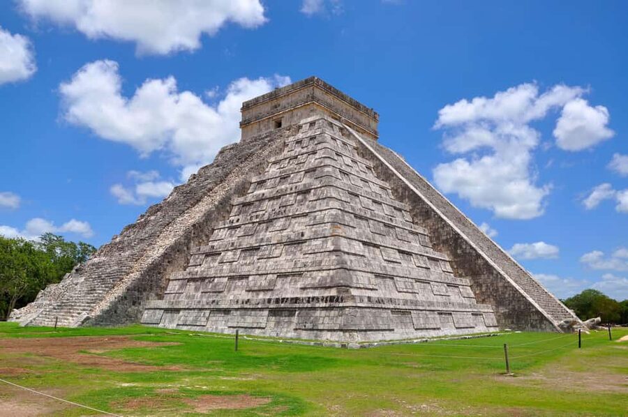 Cancun: Chichen Itza Early Tour with Transportation & Lunch - Early entry: the big reason this tour feels worth it