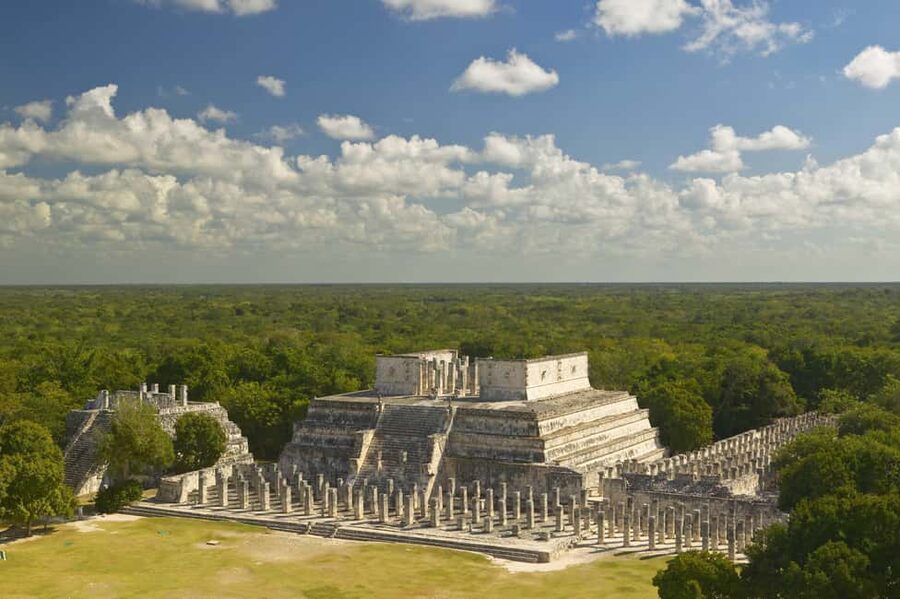 Cancun: Chichen Itza Early Tour with Transportation & Lunch - Lunch and why the “option selected” detail matters