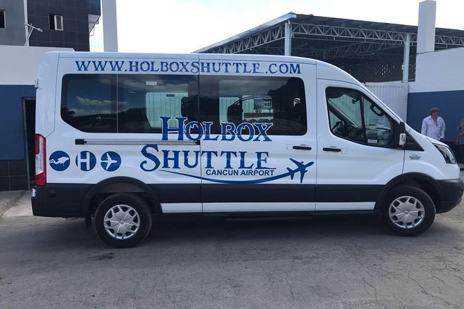 Cancun Chiquila Shuttle Private 1 to 3 Person - Entering the Cancun–Chiquila route with a driver who already has your details