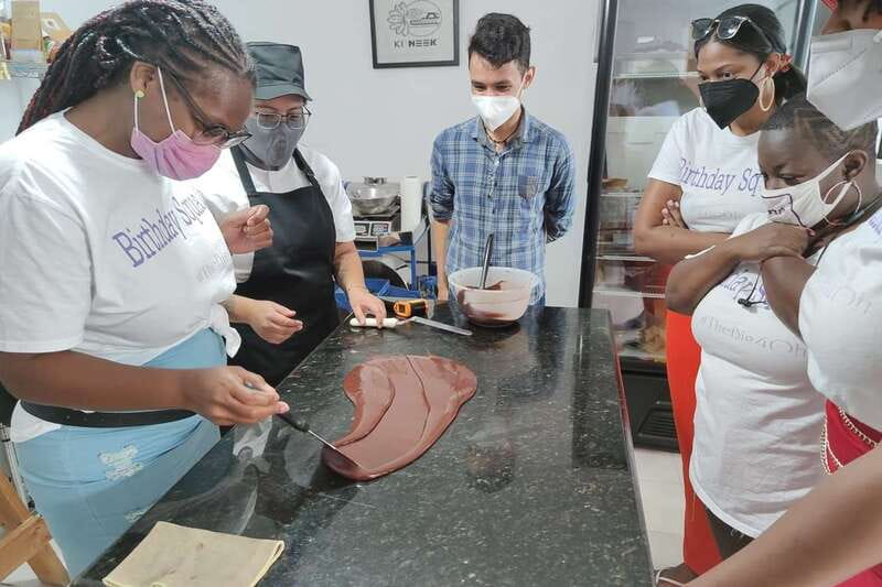 Cancún: Chocolate Making Class and Tasting with Chef - Your Chocolate Tastings: Welcome Drink, Pre-Colombian Cacao, Dessert