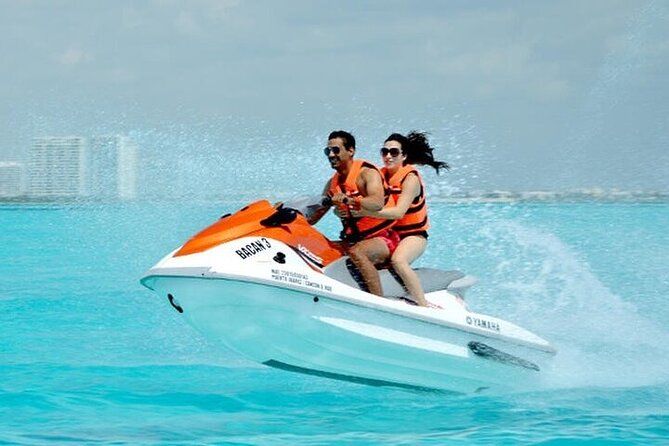 Cancun Combo Adventure: 4 Reef Snorkeling Stops & Parasailing - Showers and Lockers: The Unsexy Part That Matters a Lot