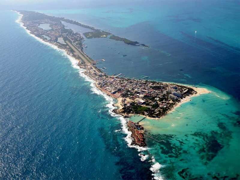 Cancun: Half Day Private Catamaran to Isla Mujeres - Drinks, music, and the tequila-party return trip