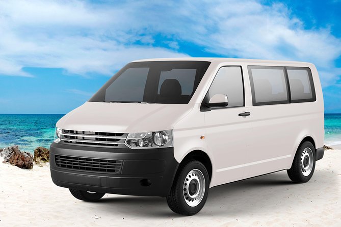 Cancun Hotel to Airport Shuttle Transportation - Inside the vehicle: comfort, safe driving, and what to watch