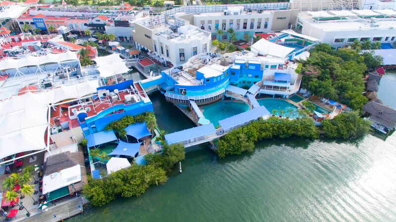 Cancún Interactive Aquarium Admission + Dolphin Presentation - FAQ