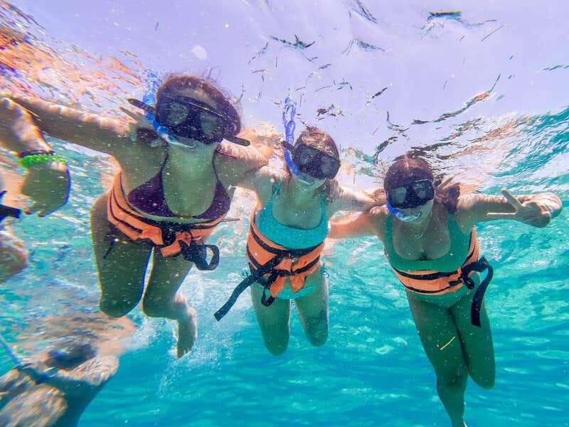 Cancun: Isla Mujeres Catamaran Tour with Open Bar of Drinks - Key things that make this tour worth your attention