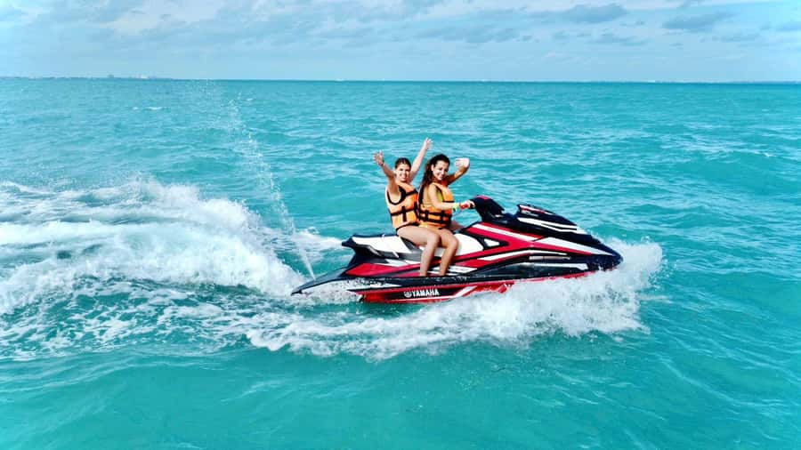 Cancun: Jet Ski Rental in Ocean Side - Meeting at Hyatt Ziva: Easy to Find, Quick to Confirm