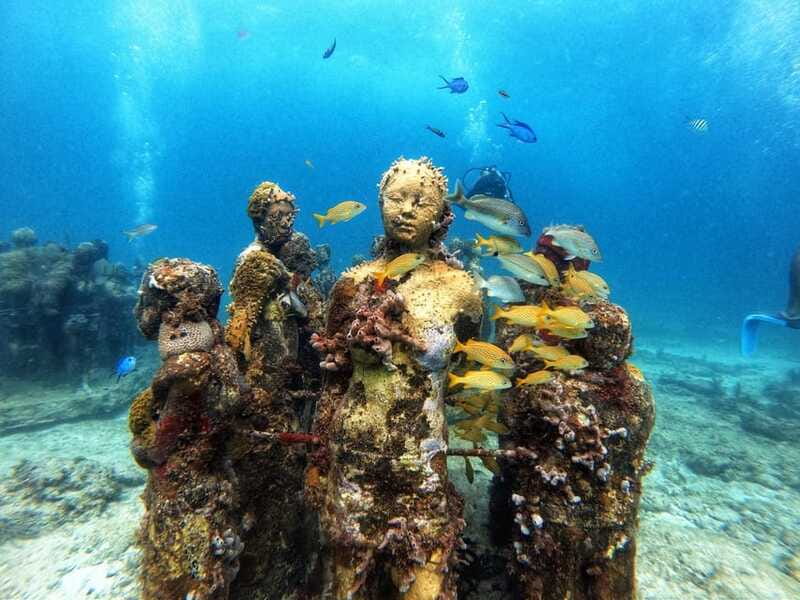Cancun: Musa Underwater Museum & Reef Discover Scuba Diving - Underwater Museum session at MUSA: sculptures you can actually feel