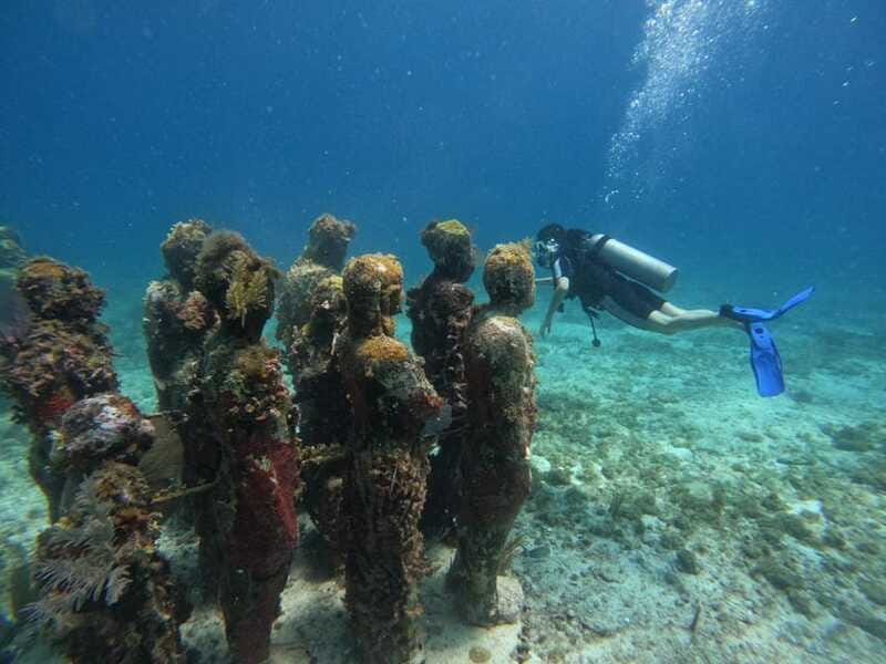 Cancun: Musa Underwater Museum & Reef Discover Scuba Diving - Instructors and small groups: why the guidance feels personal