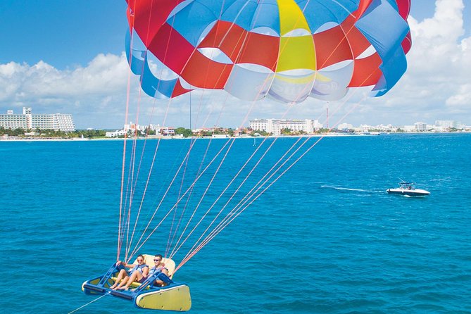 Cancun Parasailing Adventure - Waiting, Group Dynamics, and the One Parachute Per Turn Reality