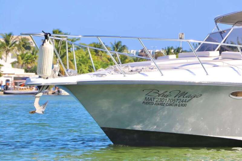 Cancún: Private Yacht Tour - Lagoon Channels and the Mangrove-to-Caribbean View