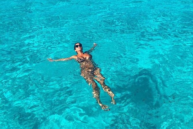 Cancun Sailing Catamaran Islas Mujeres With Luxury Beach Club - How to Spend Your 1.5 Hours Exploring Isla Mujeres Center