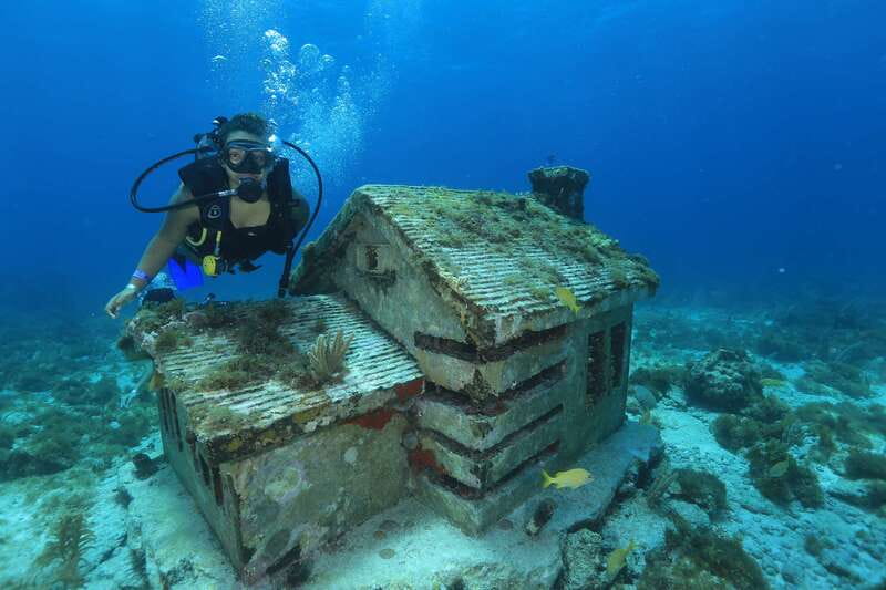 Cancun: Scuba Diving for Beginners, 2 Dives - The schedule that keeps things calm: pool skills then two underwater sessions