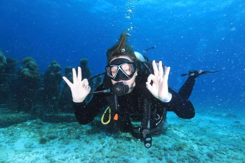 Cancun: Scuba Diving for Certified Divers, 3 options to dive - Where you meet: Sotavento hotel and the poolside pickup