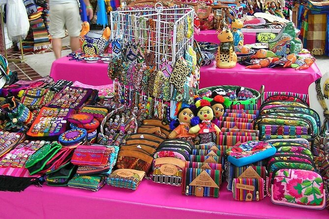 Cancun Shopping Private Guided Tour & City Sightseeing - A five-stop shopping route that feels practical (not random)