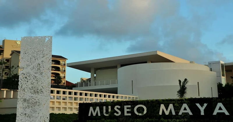 Cancun: Skip-the-Line Mayan Museum & San Miguelito Site - Jan Hendrix at the door, then straight into 3 tall halls