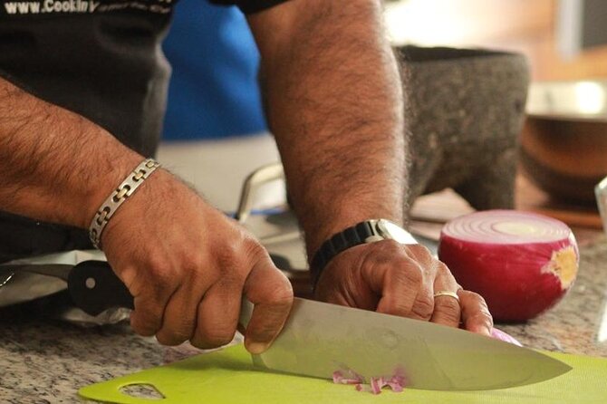 Cancun small group Cooking Class with Local Chef - Where you meet and how to keep it easy