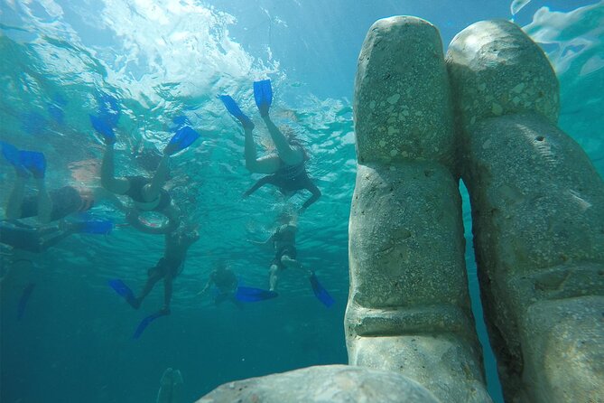 Cancun Snorkeling Tour: Swim with Turtles, Reef, Underwater Museum and Shipwreck - The boat setup: small group snorkeling that feels more personal