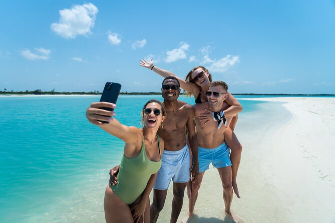 Cancun: Speedboat tour to a Virgin Beach - Getting to Punta Cocos without stress