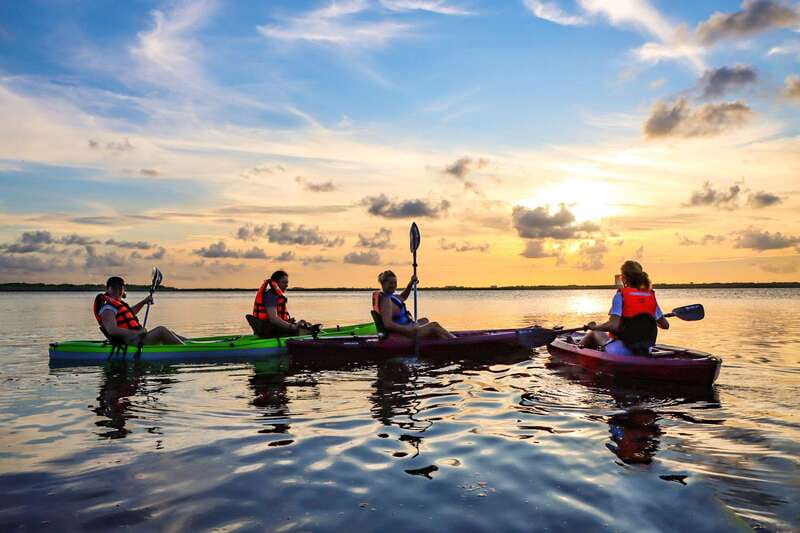 Cancun: Sunset Kayak Experience in the Mangroves - Kayak Warm-Up: Getting Control Before the Mangrove Channels