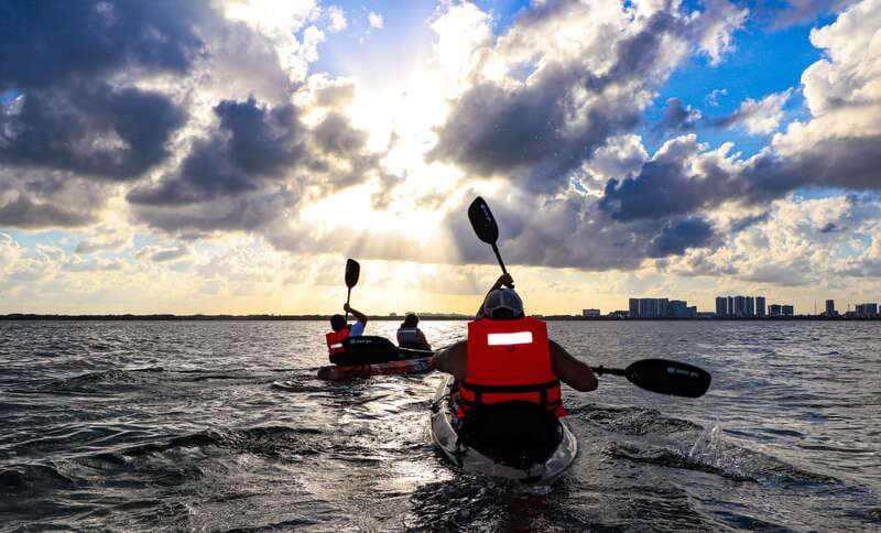 Cancun: Sunset Kayak Experience in the Mangroves - The 15-Minute Break and Photo Stop: Sunset Moments Without Rush