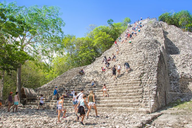 Cancun tour 4x1 Tour of Tulum, Coba, Cenote and Playa del Carmen - Playa del Carmen shopping stop: fun if you plan for it