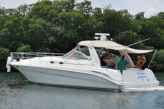 Cancun Yacht Charter to Isla Mujeres with Snorkeling -SR41H4 - Isla Mujeres snorkeling: Playa Norte and Garrafon-area waters