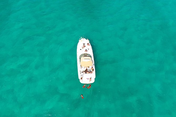 Cancun Yacht Charter to Isla Mujeres with Snorkeling -SR41H4 - What the yacht setup means for your comfort in real life