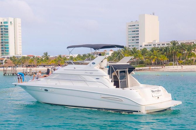 Cancún Yacht Rental SeaRay 46ft 25P13 - Dock fee and the real cost: keeping your budget clean