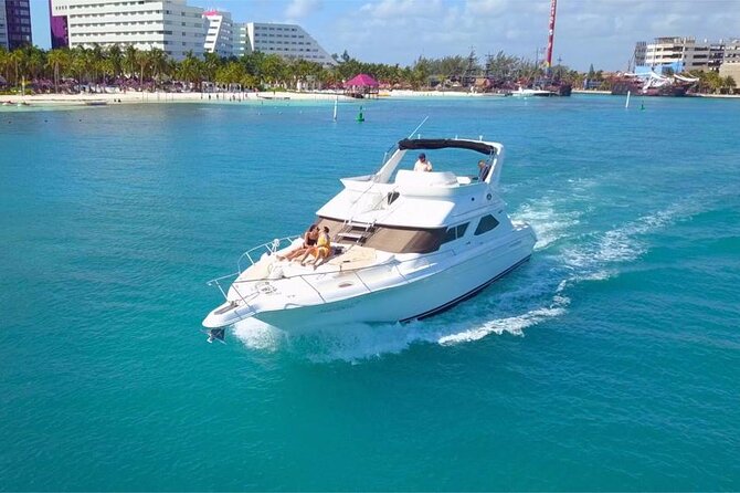 Cancun yachts rental YACHT 46 FT, 15 PAX MAX 25P12 - Price and value: what $390 really means for your group