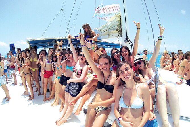 Catamaran and snorkel in isla mujeres - Lunch at a Beach Club: The Part That Turns It From Activity to Vacation