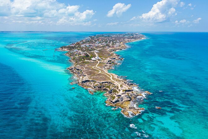 Catamaran Isla Mujeres Tour with Hotel Pick Up included - Beach club lunch: where the food and break actually happen