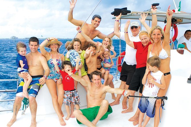 Catamaran Isla Mujeres Tour with Hotel Pick Up included - Hotel pickup and meeting point: the part you should double-check