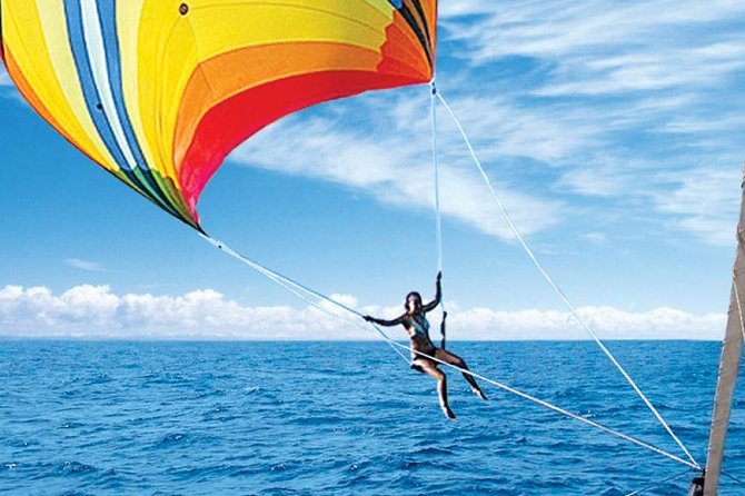 Catamaran Sailing Experience & Snorkeling Tour to Isla Mujeres - Lunch Buffet and Open Bar: The Value Engine